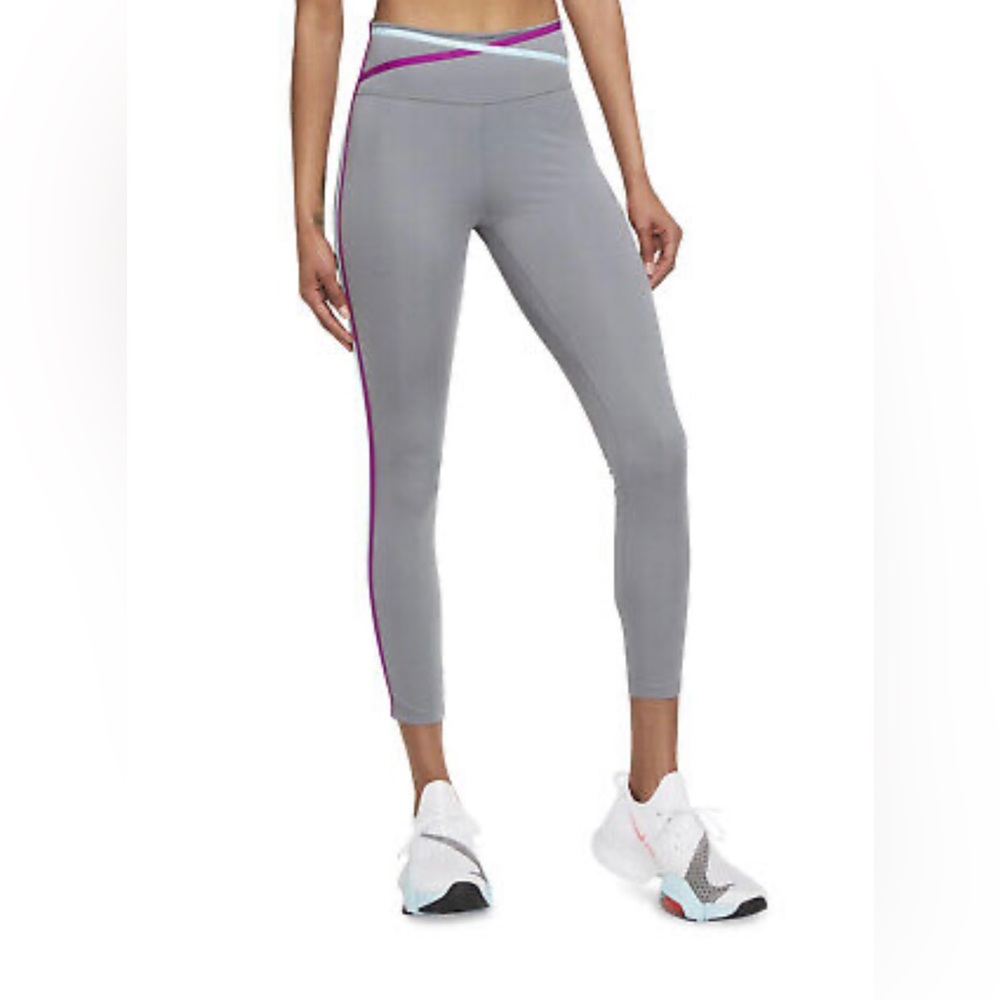 NWOT Nike Women’s DRI-FIT Mid-Rise 7/8 Leggings Smoke Grey - Medium